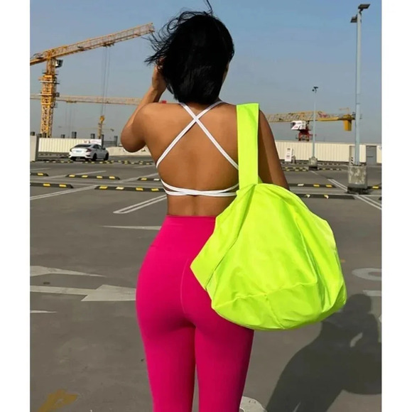 Women Strappy Backless Sports White Bra Fitness Criss Cross  Back Yoga Bra - Picture 8 of 8